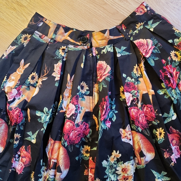 Swing Skirt... with Pockets! - Picture 2 of 4